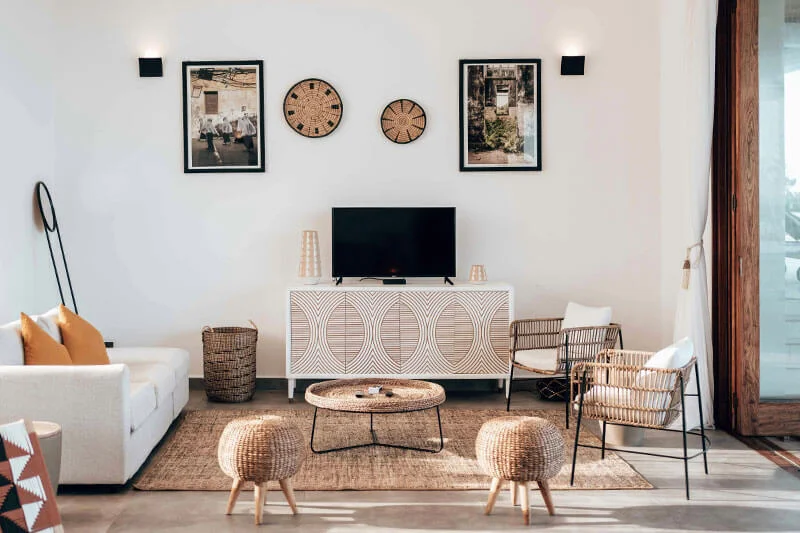A beach style interior with lots of natural wood textures.